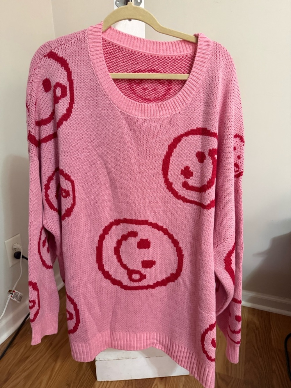 NWT Bloomchic Smiley Face Sweater - Picture 3 of 9